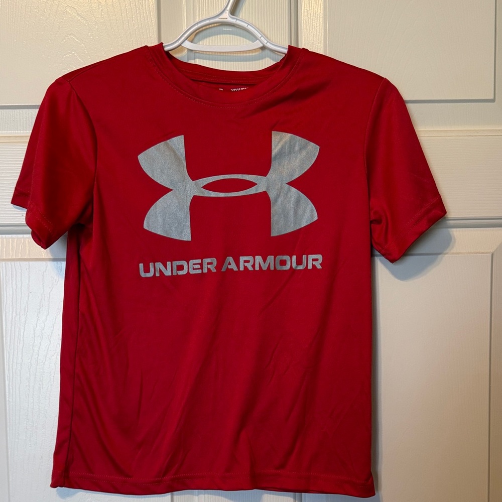 Under Armour Red Tee with Gray Logo medium loose